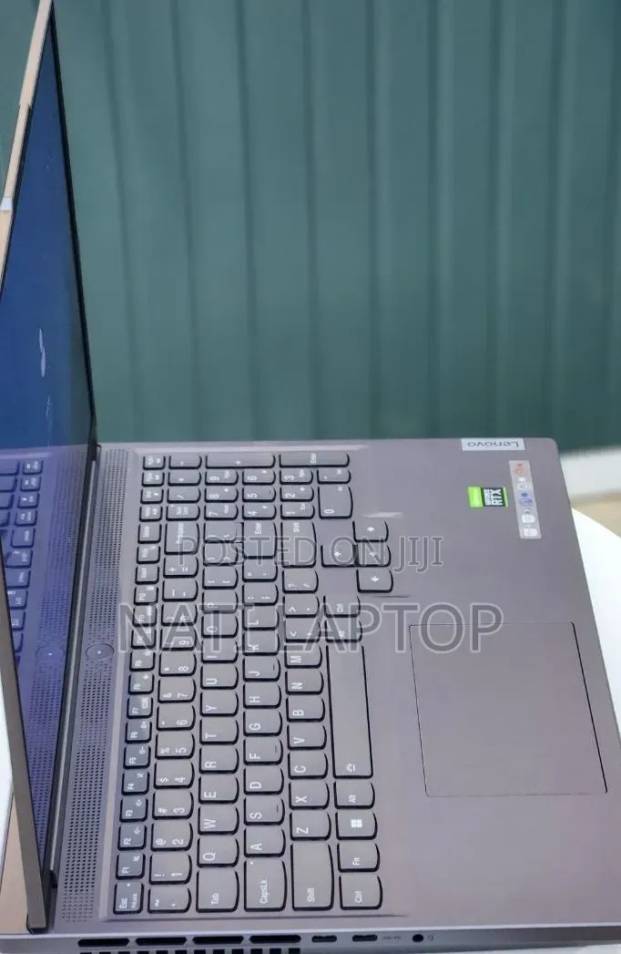 New Laptop Lenovo Legion 5 16GB AMD Ryzen 7 SSD 1T