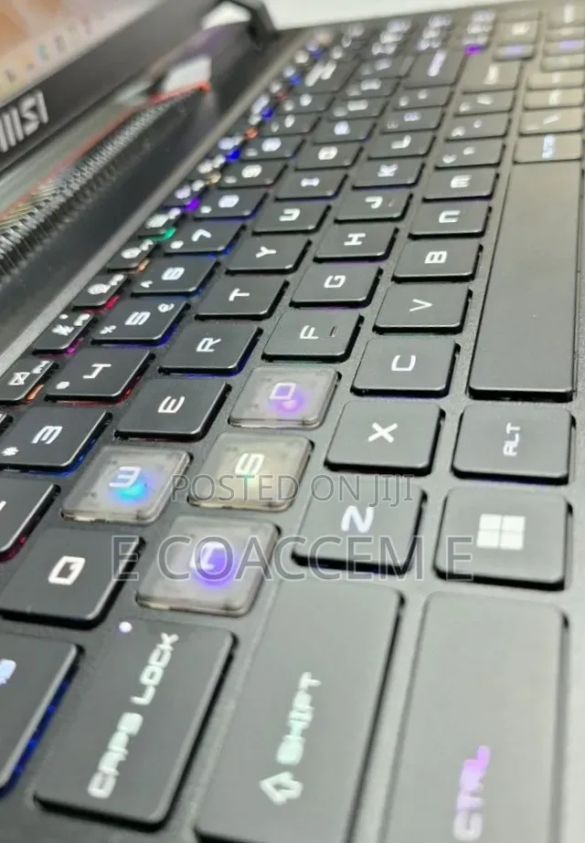New Laptop MSI 32GB Intel Core i9 SSD 1T
