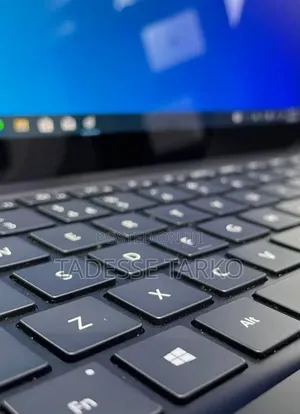 New Laptop Microsoft Surface 16GB Intel Core i7 SSD 512GB