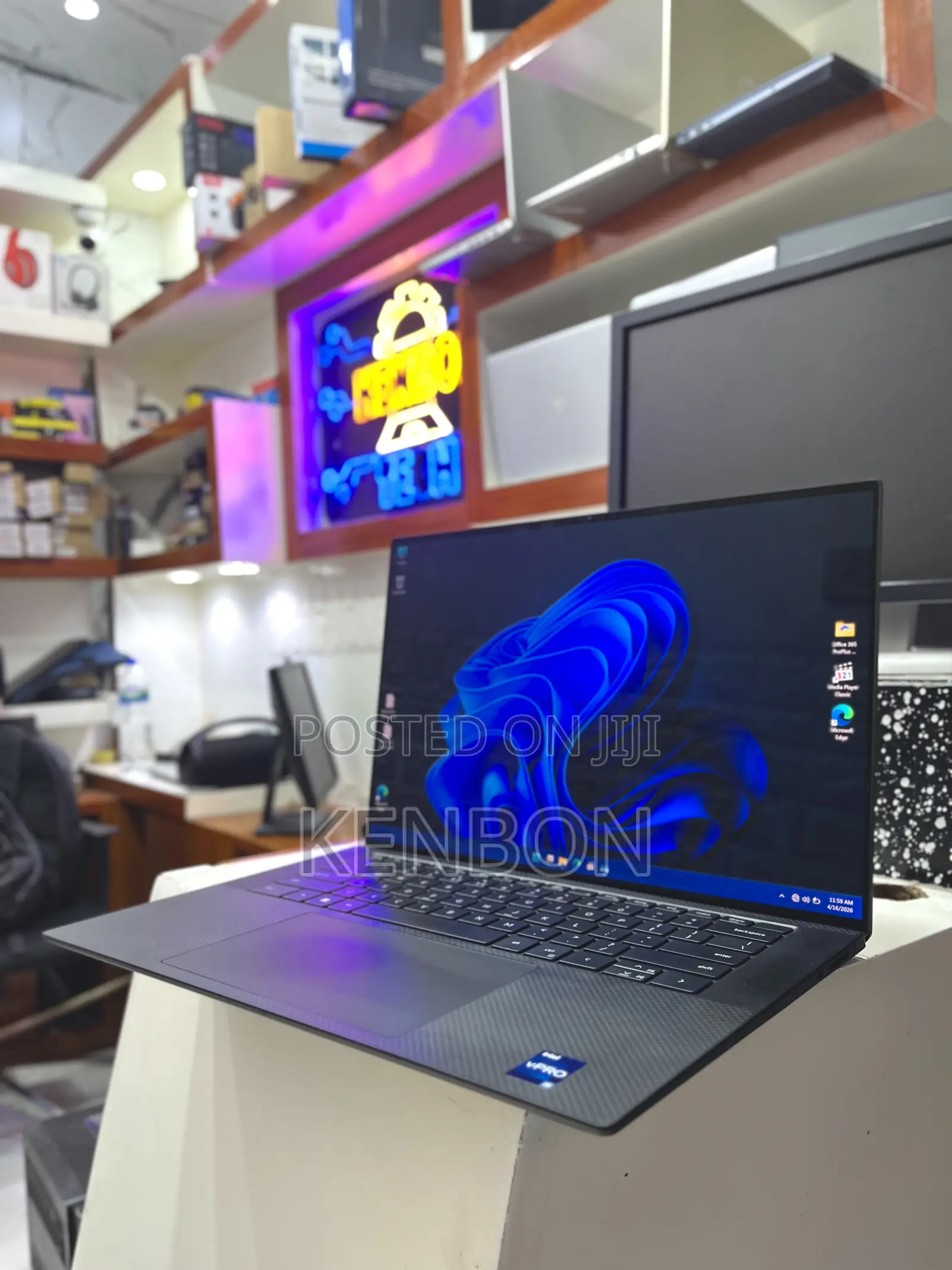 New Laptop Dell Precision 5570 16GB Intel Core i9 SSD 512GB