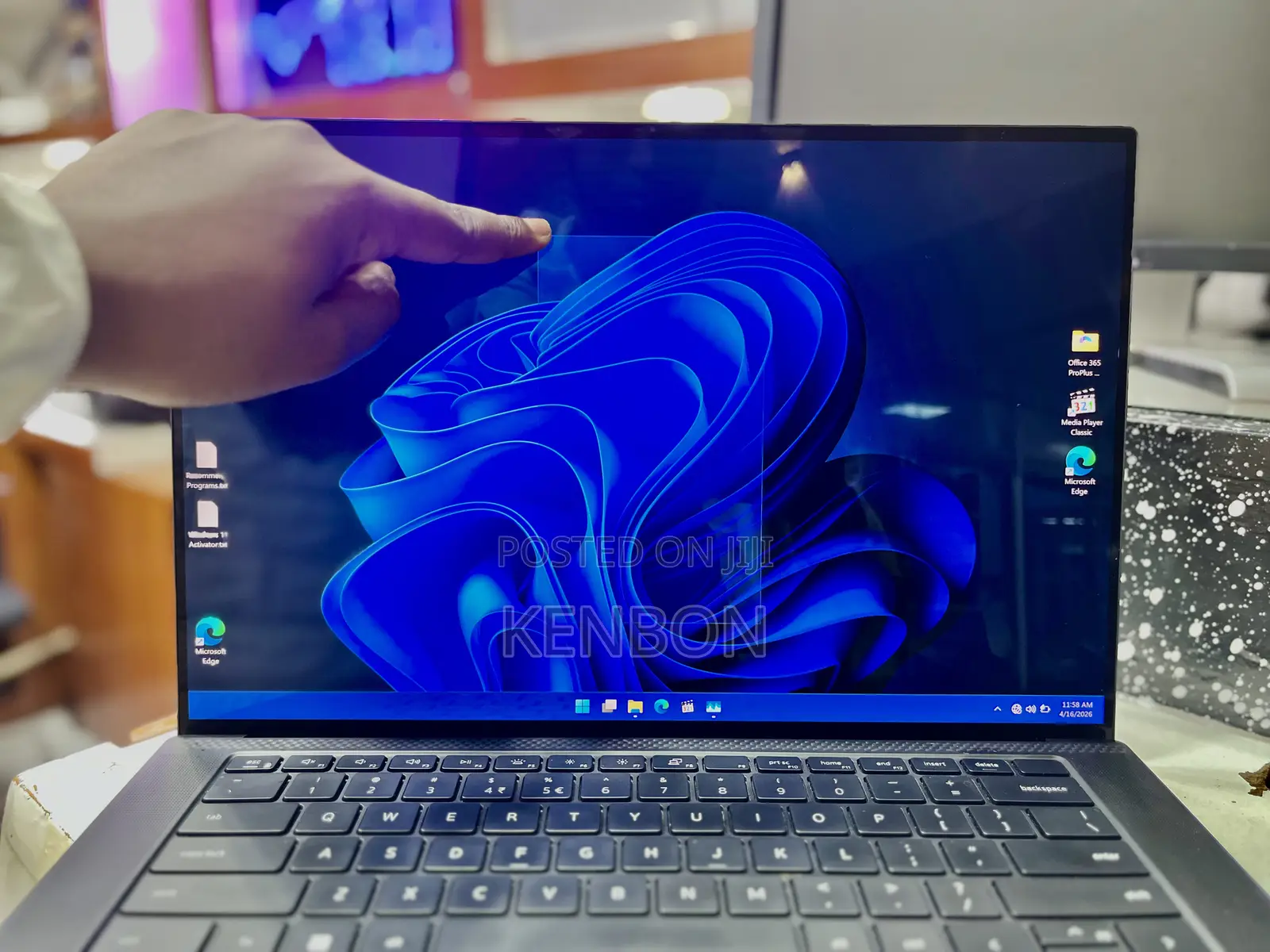 New Laptop Dell Precision 5570 16GB Intel Core i9 SSD 512GB