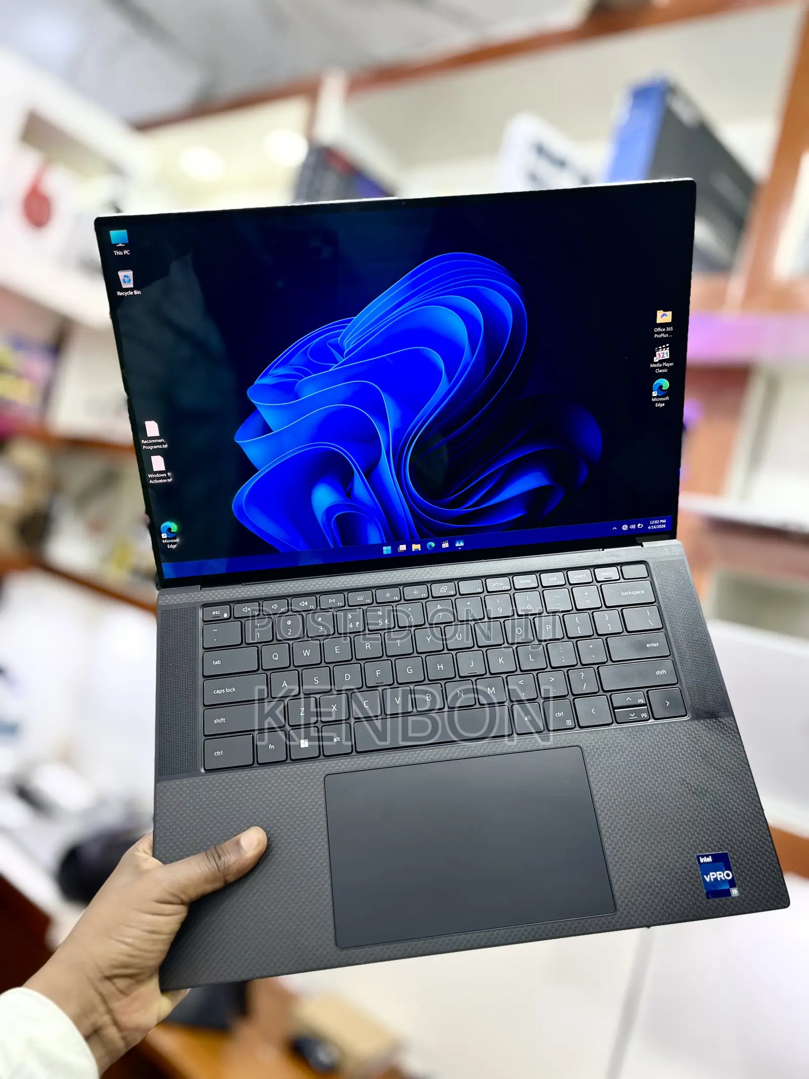 New Laptop Dell Precision 5570 16GB Intel Core i9 SSD 512GB