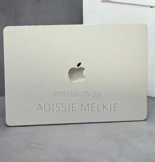 New Laptop Apple MacBook Air 2025 M4 13-inch 16GB Apple M4 SSD 256GB