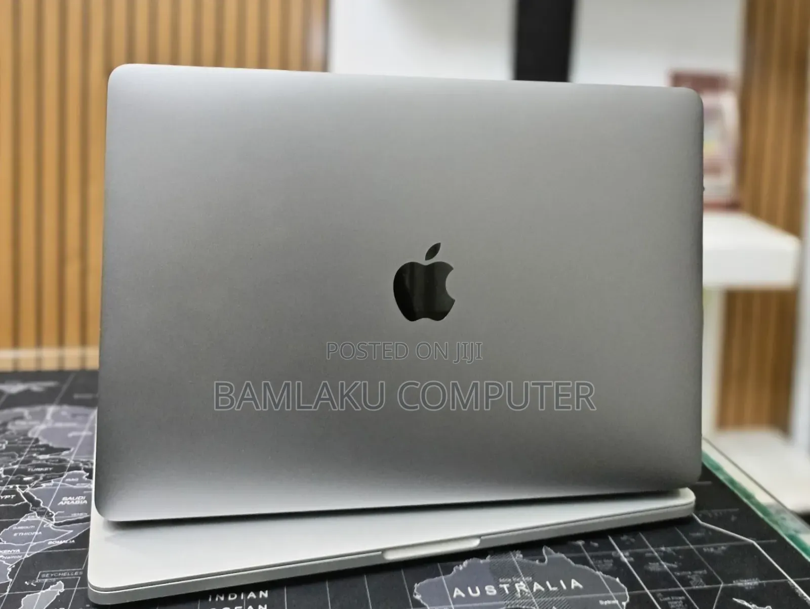 New Laptop Apple MacBook Pro 2017 16GB Intel Core i5 SSD 256GB