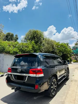 Toyota Land Cruiser 2011 Black