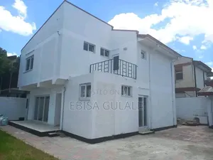 Furnished 7bdrm Farm House in Yeka for sale