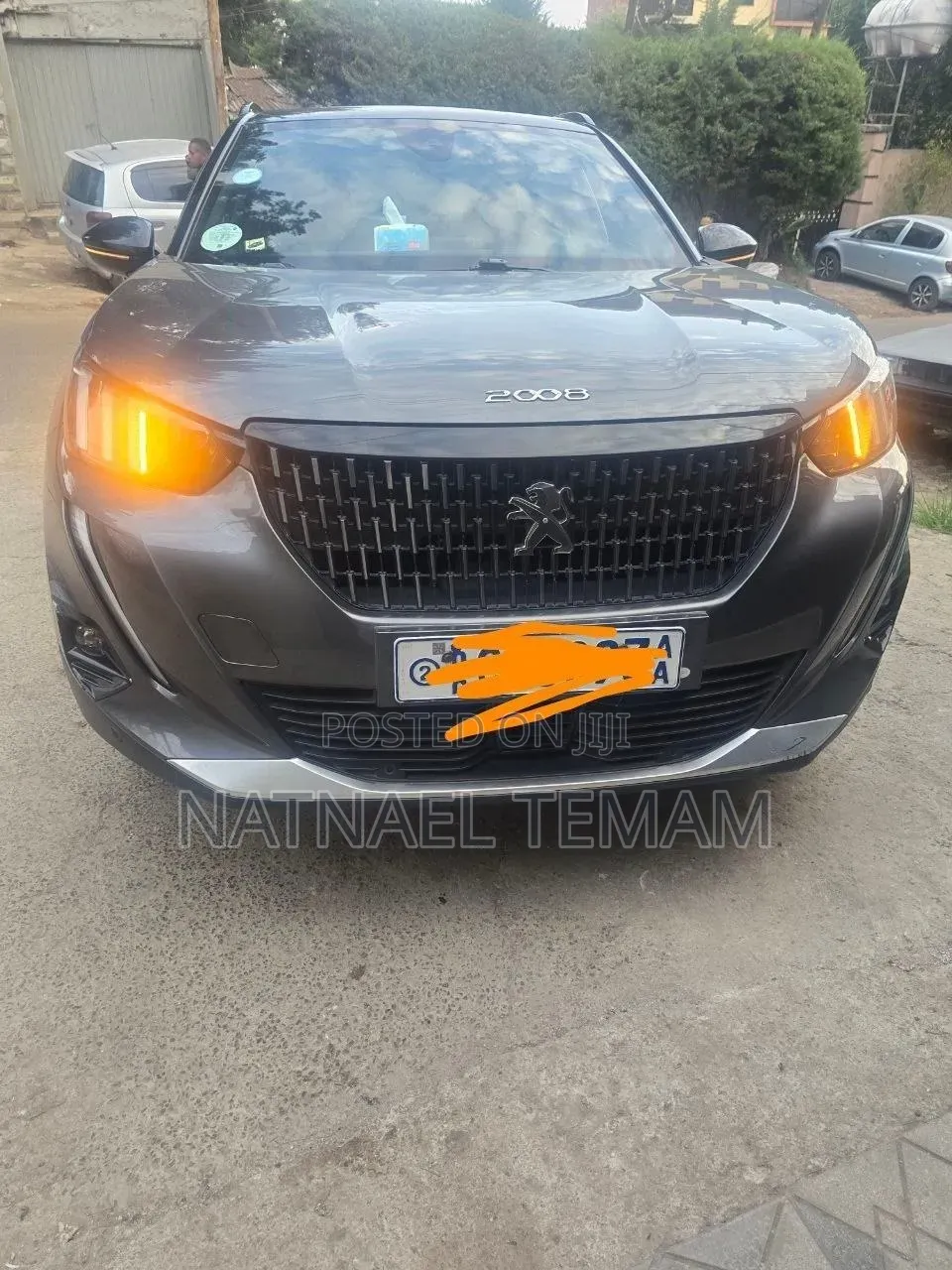 Peugeot 2008 2022 Brown