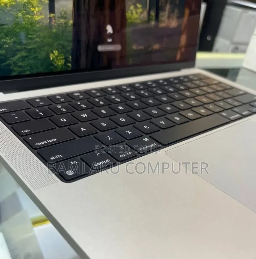 New Apple MacBook Pro 2023 M3 Pro 14-inch 8GB Apple M3 Pro SSD 512GB