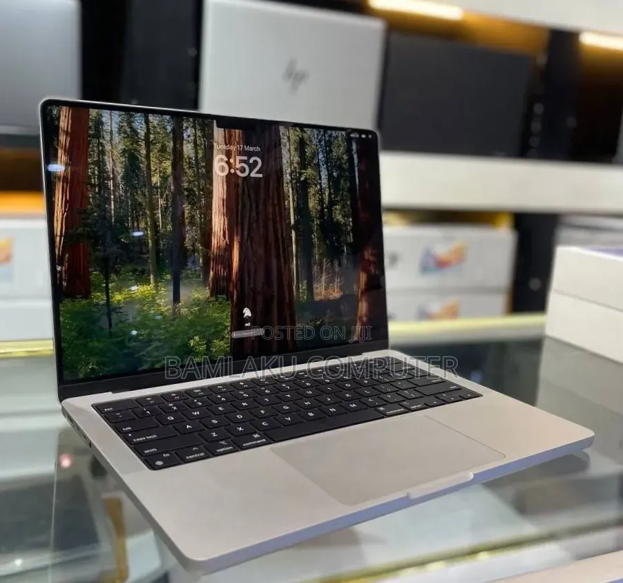 New Apple MacBook Pro 2023 M3 Pro 14-inch 8GB Apple M3 Pro SSD 512GB