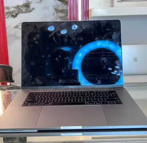 New Laptop Apple MacBook Pro 2018 16GB Intel Core i7 SSD 512GB