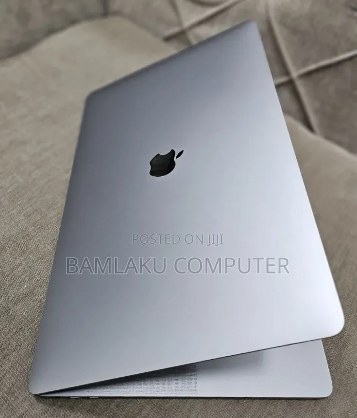 New Laptop Apple MacBook Pro 2019 32GB Intel Core i9 SSD 1T