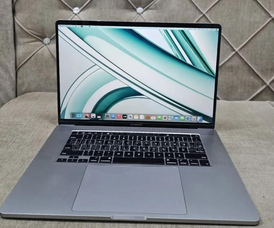 New Laptop Apple MacBook Pro 2019 32GB Intel Core i9 SSD 1T