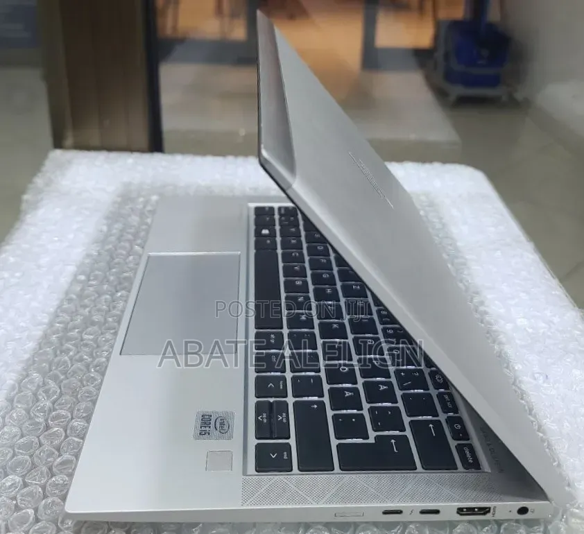 New Laptop HP EliteBook 840 G5 8GB Intel Core i5 SSD 512GB