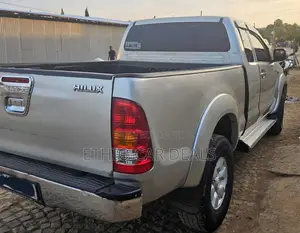 Toyota Hilux 2008 Silver