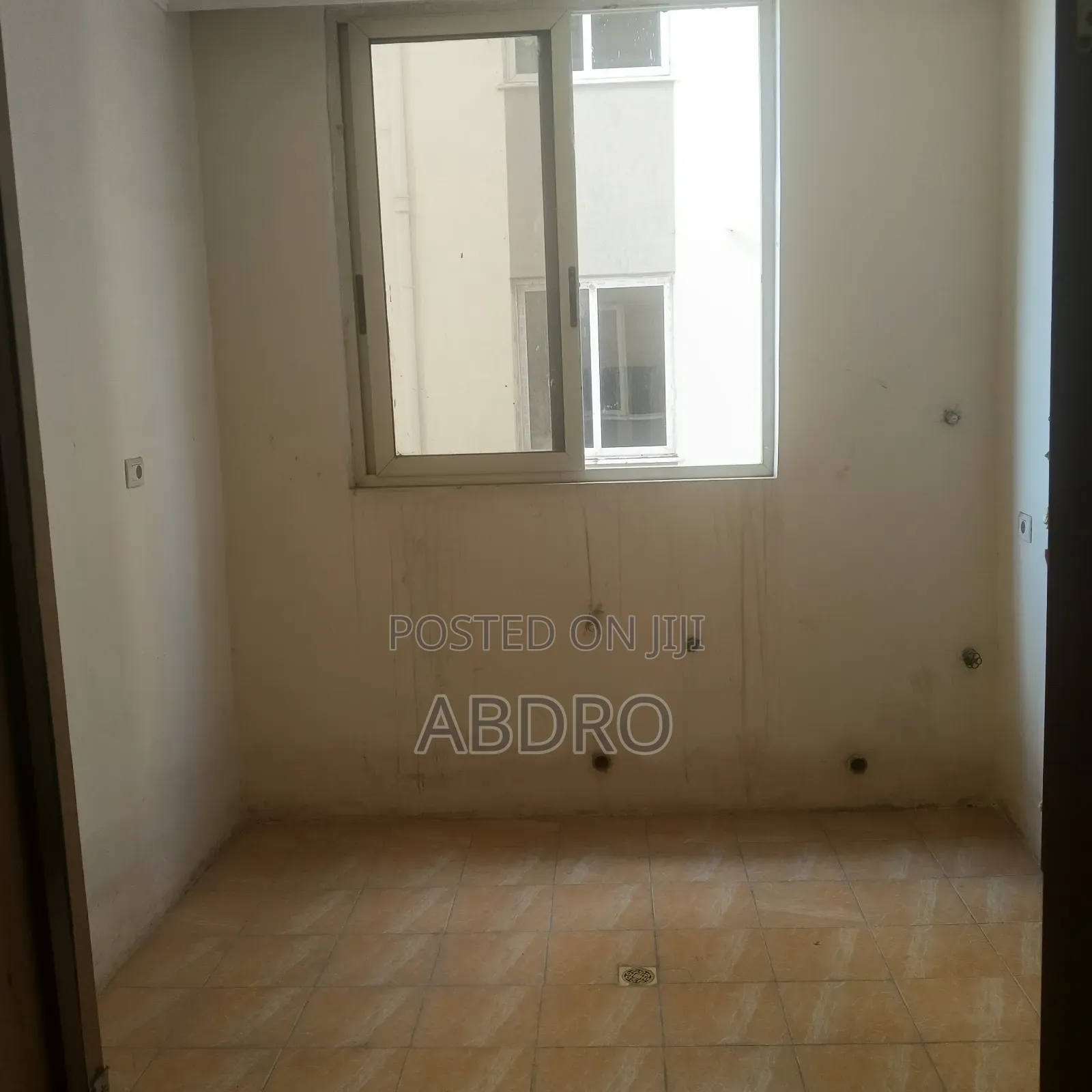 3bdrm Apartment in Abdro, Nifas Silk-Lafto for sale
