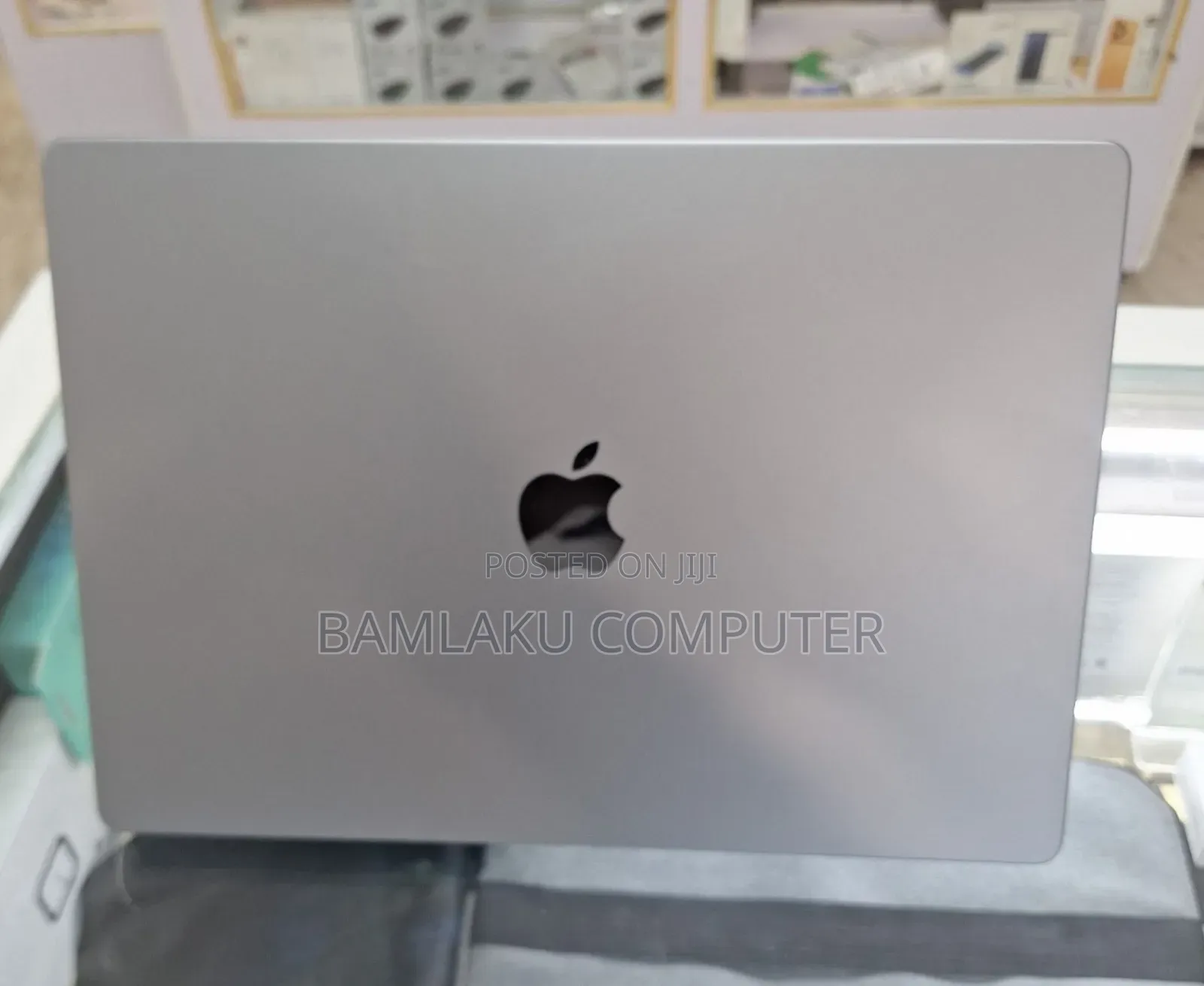 New Laptop Apple MacBook Pro 2021 M1 32GB Apple M1 Max SSD 1T