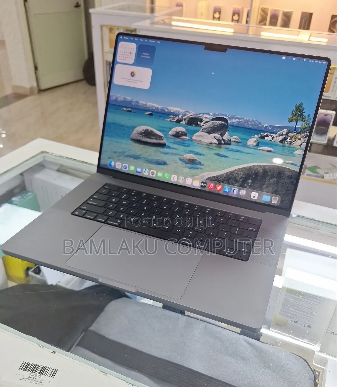New Laptop Apple MacBook Pro 2021 M1 32GB Apple M1 Max SSD 1T