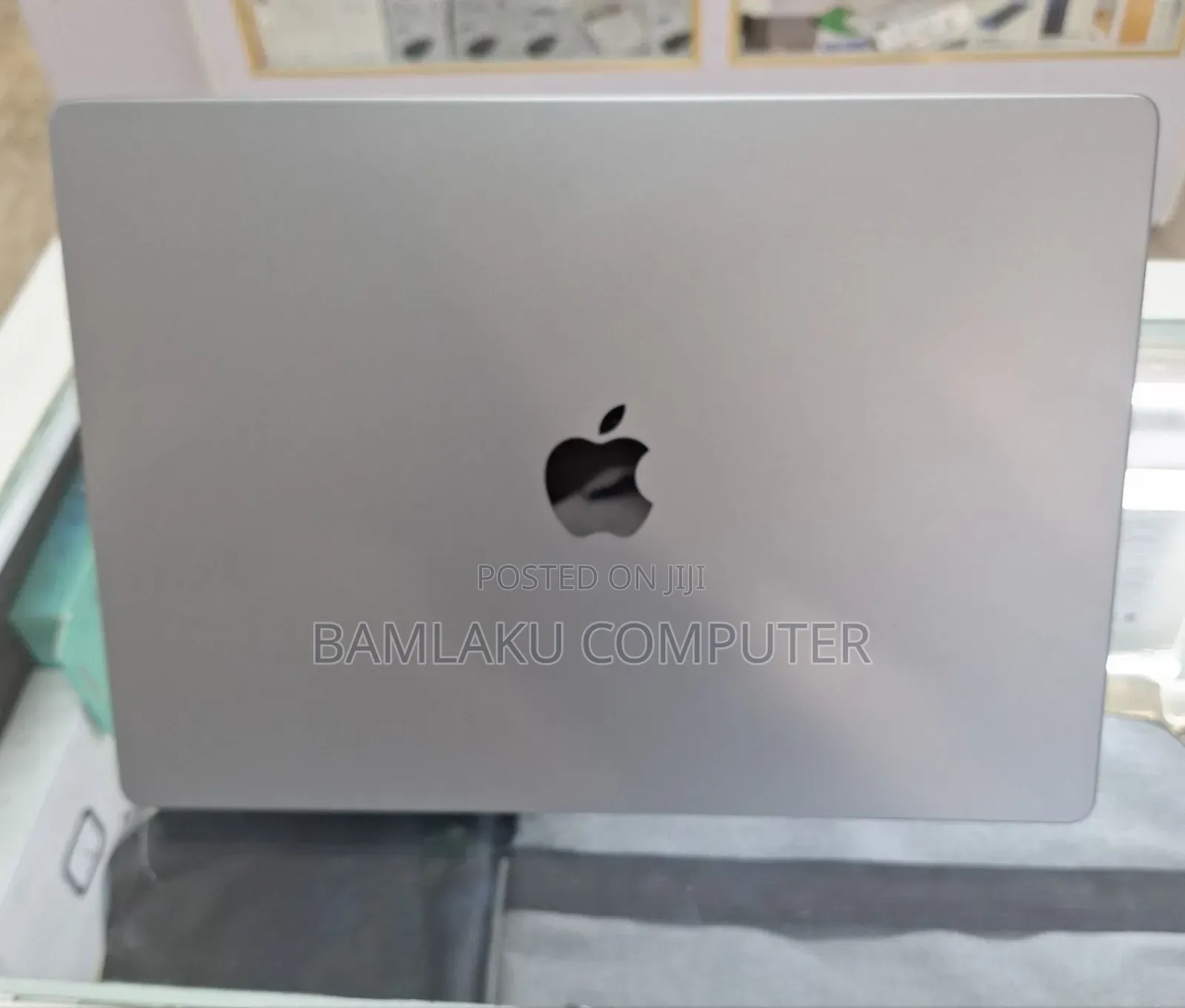New Laptop Apple MacBook Pro 2021 M1 32GB Apple M1 Max SSD 1T