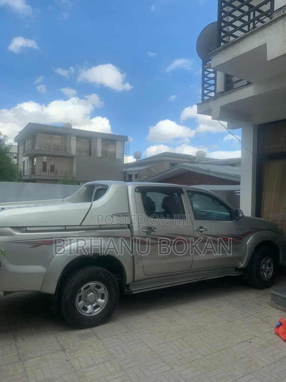 Toyota Hilux 3.0 D-4D 4x4 2014 Gold