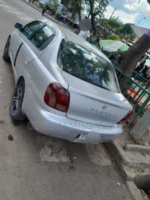 Toyota Platz 2001 Silver