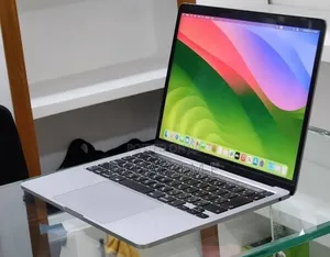 New Laptop Apple MacBook 8GB Intel Core i5 SSD 512GB