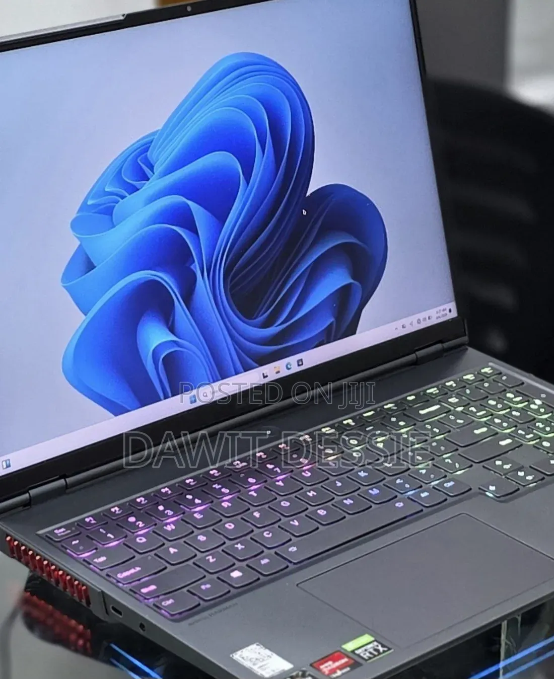 New Laptop Lenovo 16GB AMD Ryzen 9 SSD 1T