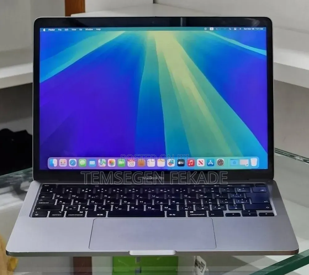 New Laptop Apple MacBook Pro 2020 8GB Intel Core i5 SSD 512GB