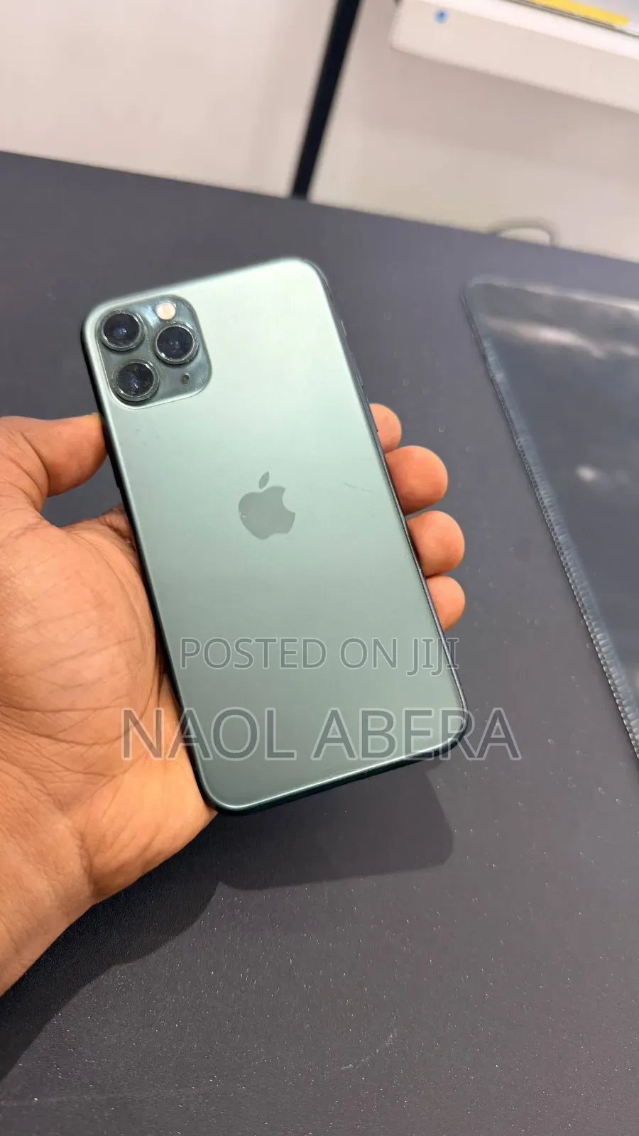 New Apple iPhone 11 Pro 64 GB Green