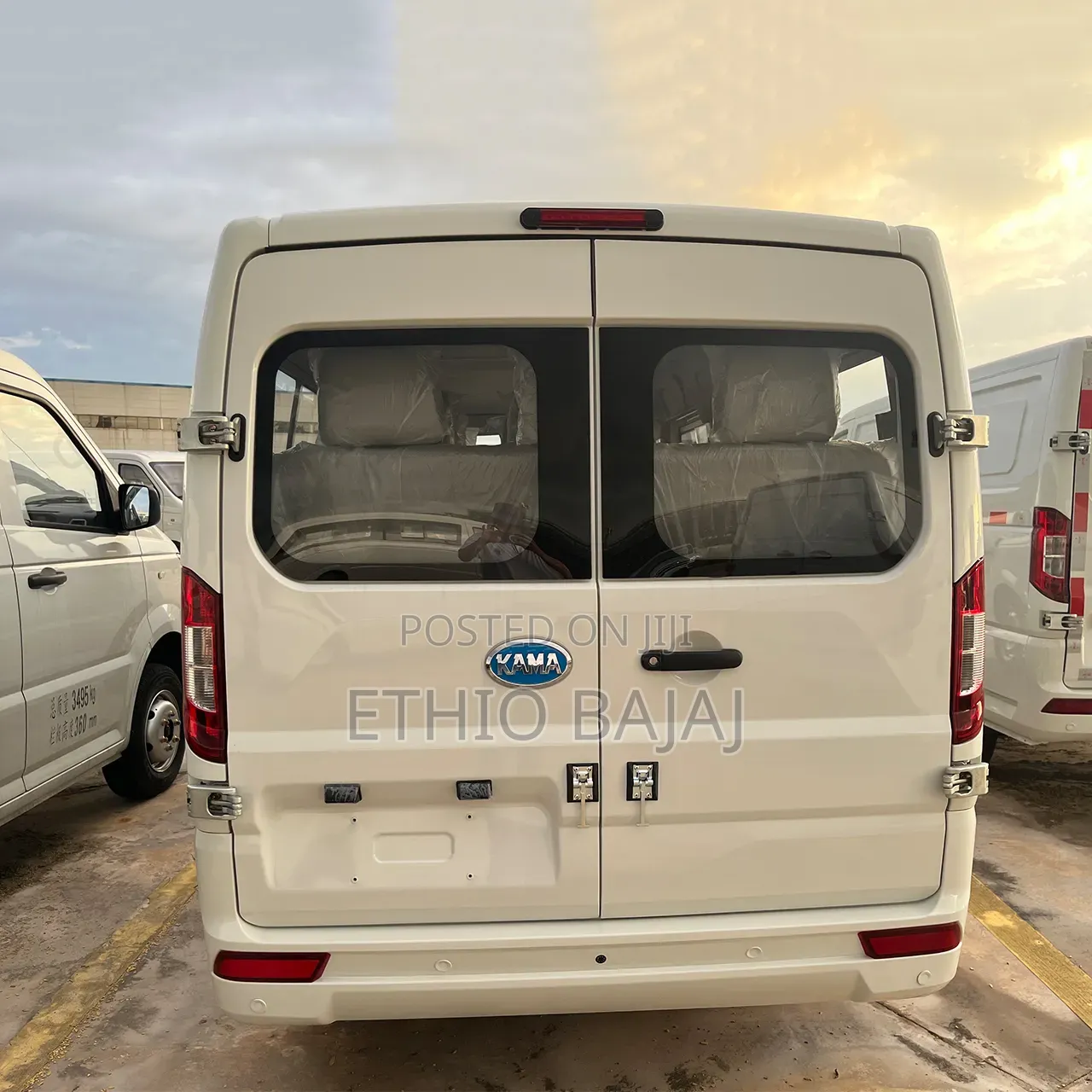 New Bus 2025 White