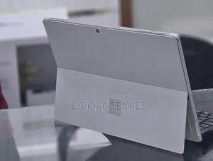 New Laptop Microsoft Surface 8GB Intel Core i7 SSD 256GB