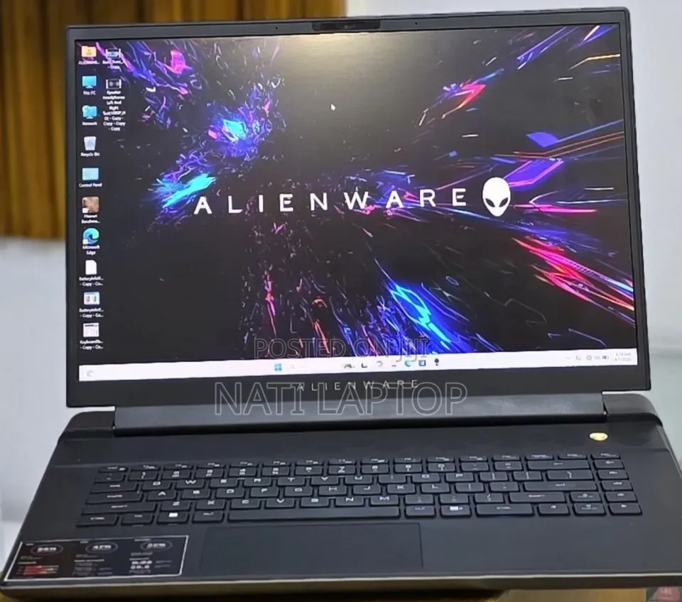 New Laptop Alienware X16 r1 16GB Intel Core i9 SSD 1T