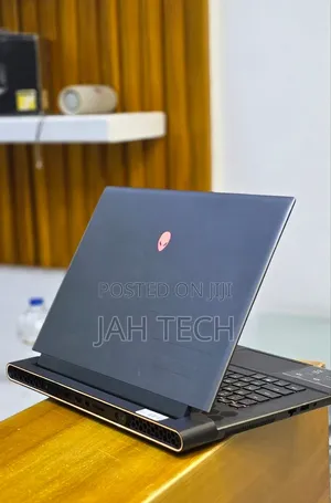 New Laptop Alienware X16 r1 16GB Intel Core i9 SSD 1T