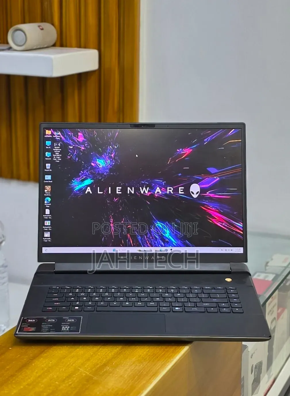 New Laptop Alienware X16 r1 16GB Intel Core i9 SSD 1T