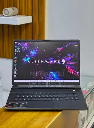 New Laptop Alienware X16 r1 16GB Intel Core i9 SSD 1T