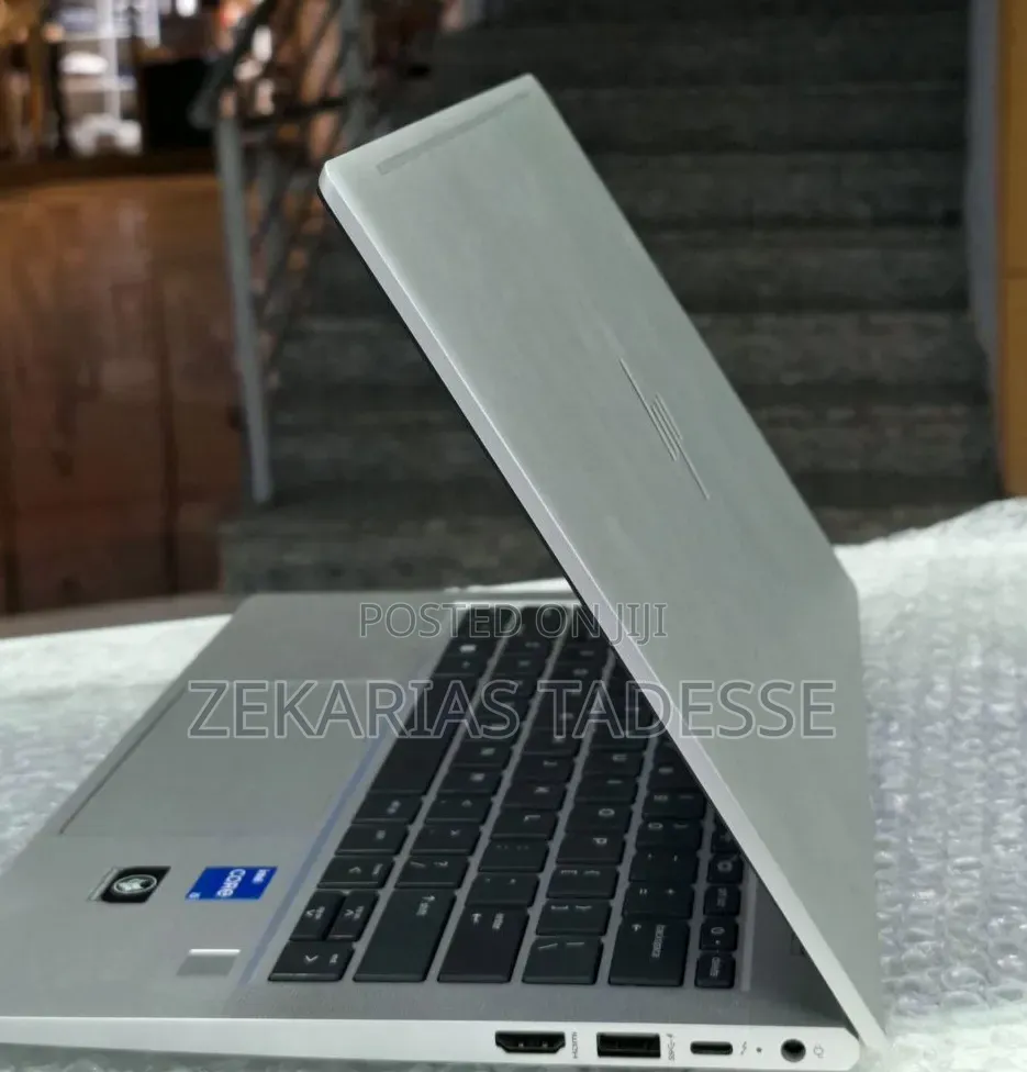 New Laptop HP EliteBook 640 G9 16GB Intel Core i5 SSD 512GB