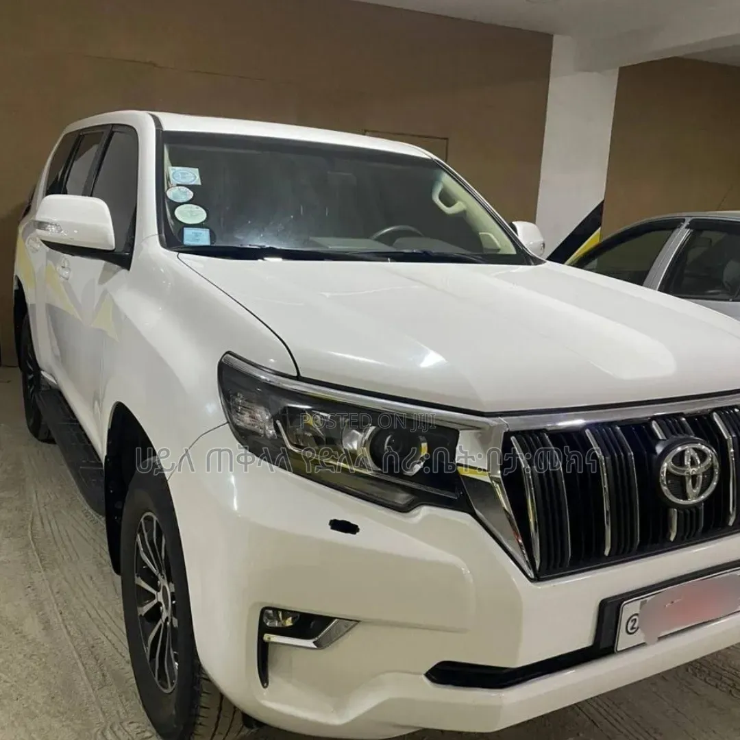 Toyota Land Cruiser Prado 2022 Ivory