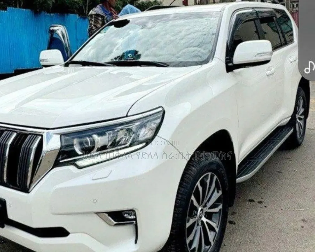 Toyota Land Cruiser Prado 2022 Ivory