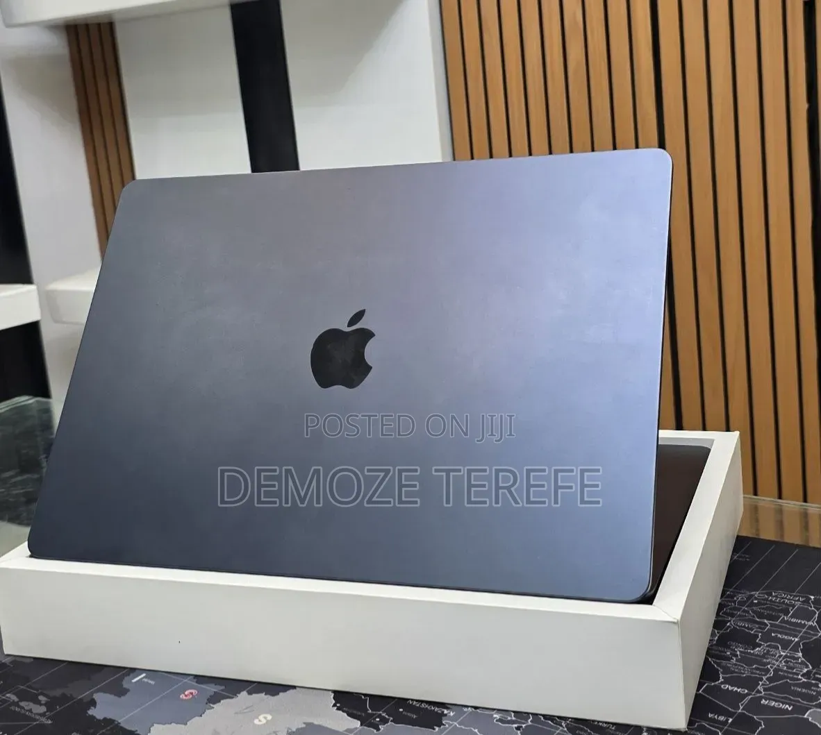 New Apple MacBook Air 2025 M4 15-inch 16GB Apple M4 Pro SSD 256GB