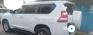 Toyota Land Cruiser Prado 2016 Off white
