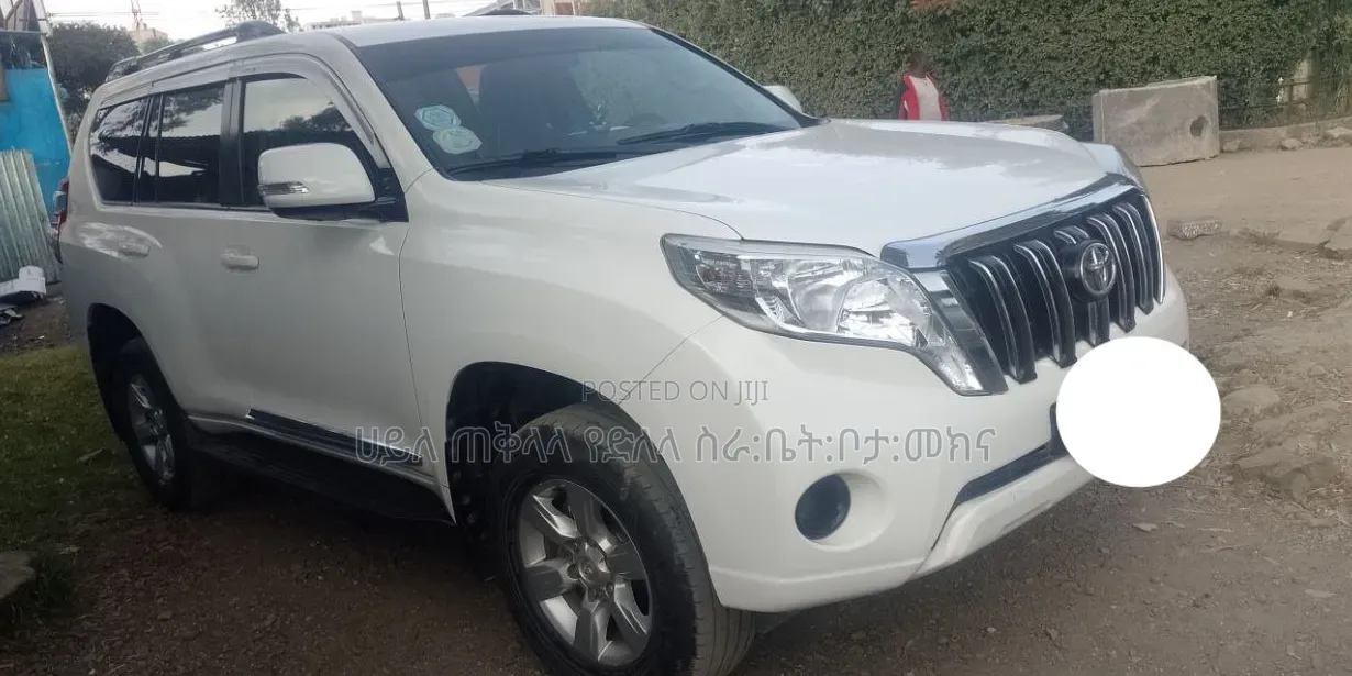 Toyota Land Cruiser Prado 2016 Off white