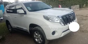 Toyota Land Cruiser Prado 2016 Off white