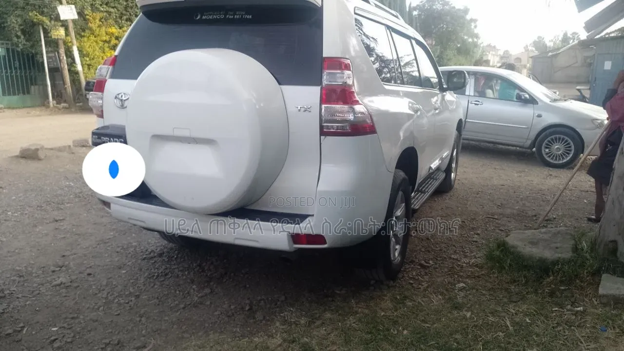 Toyota Land Cruiser Prado 2016 Off white