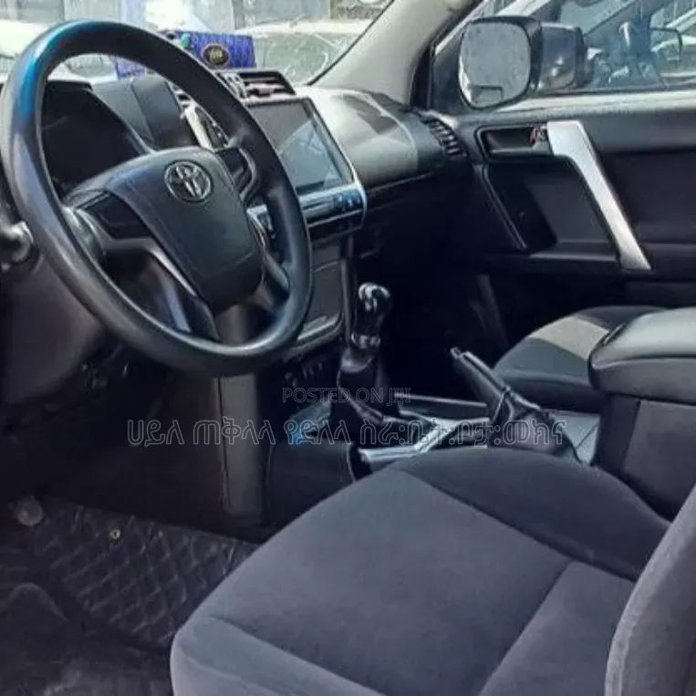 Toyota Land Cruiser Prado 2016 Off white
