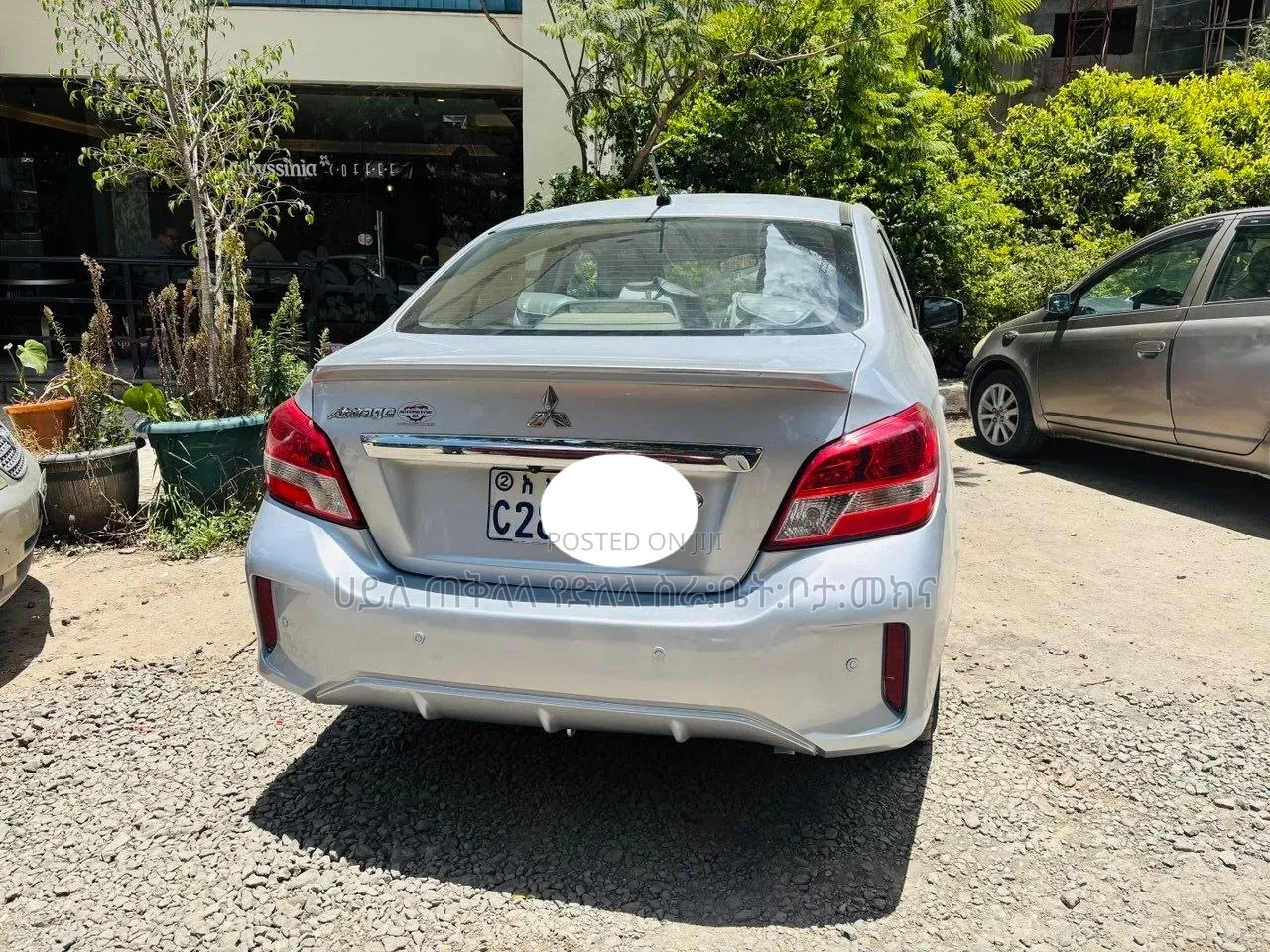 Mitsubishi Attrage 2022 Silver