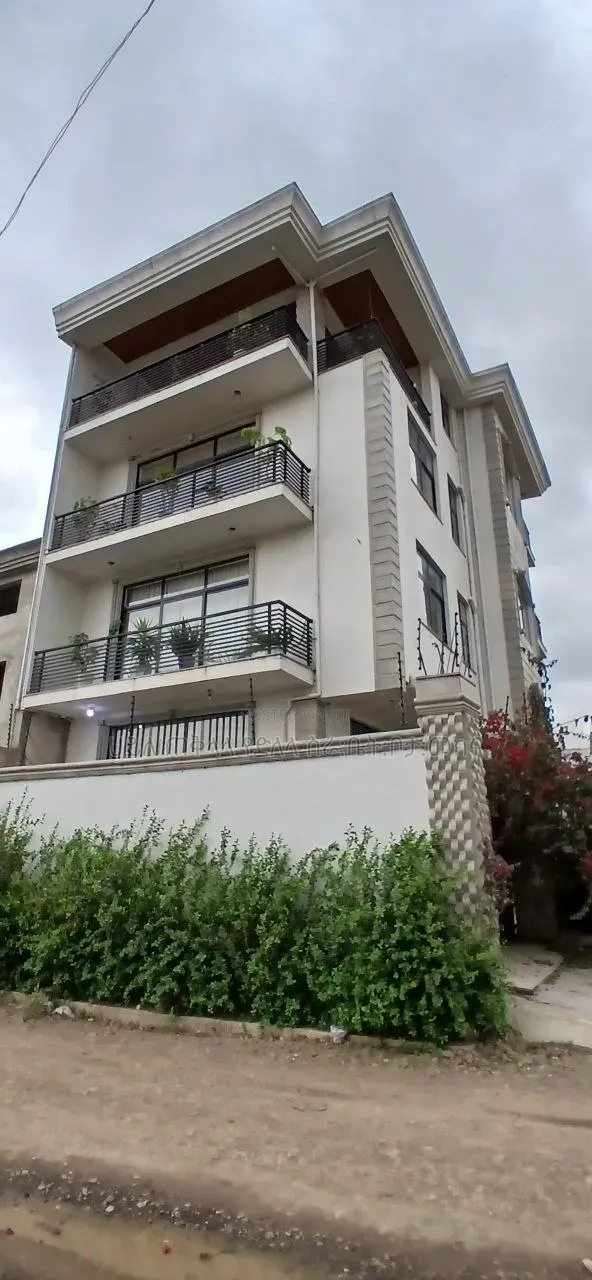 Furnished 8bdrm Townhouse/Terrace in Sheger Oromia for sale