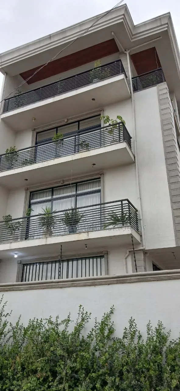 Furnished 8bdrm Townhouse/Terrace in Sheger Oromia for sale