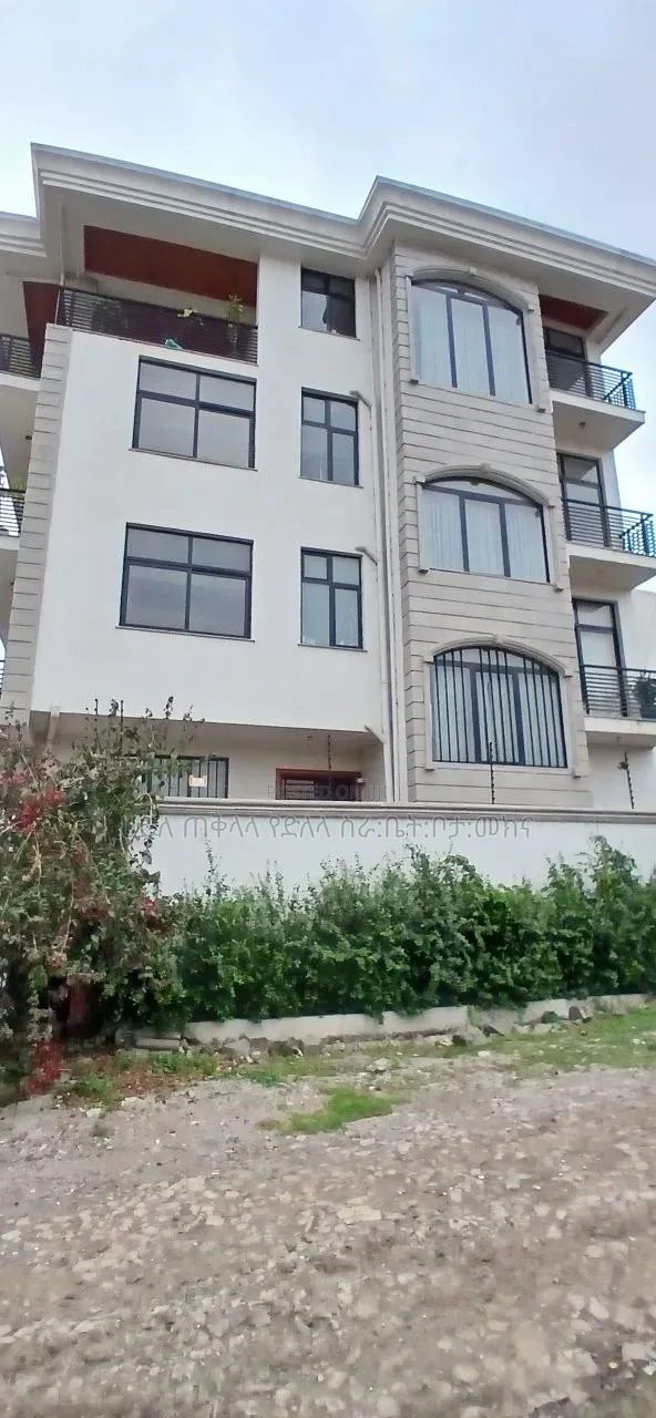 Furnished 8bdrm Townhouse/Terrace in Sheger Oromia for sale