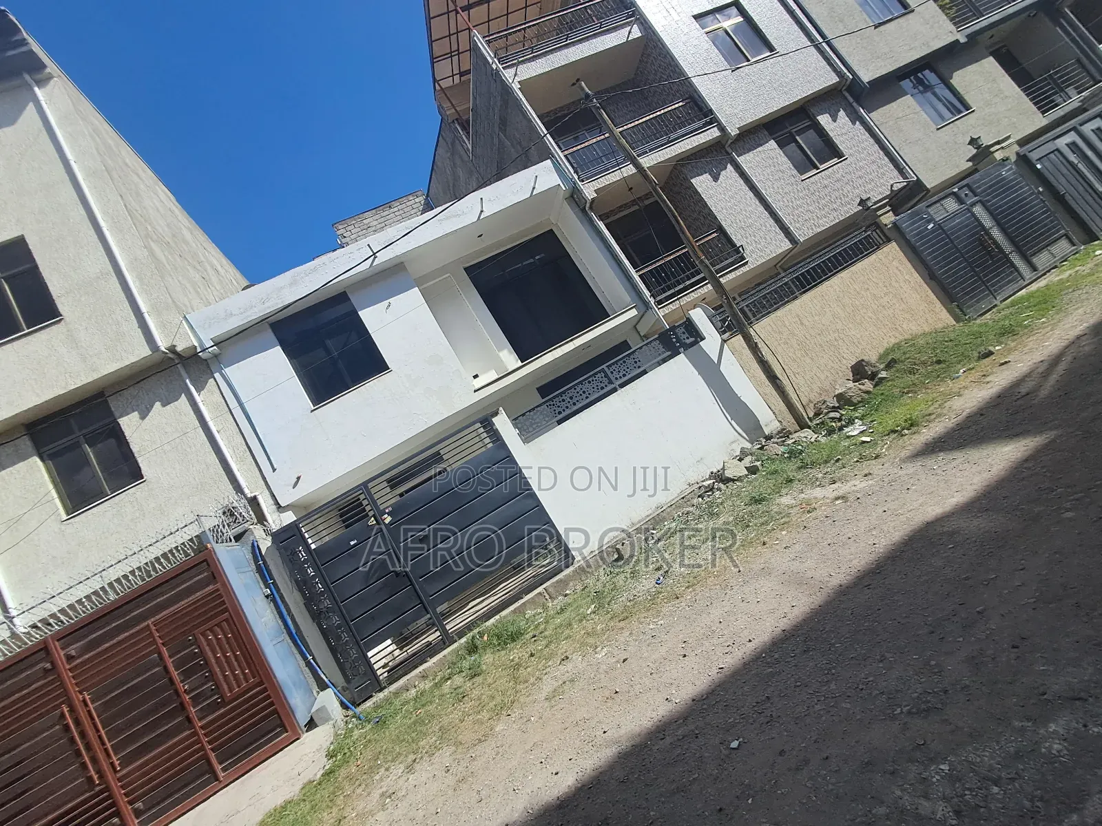 Furnished 3bdrm House in Akaky Kaliti for sale