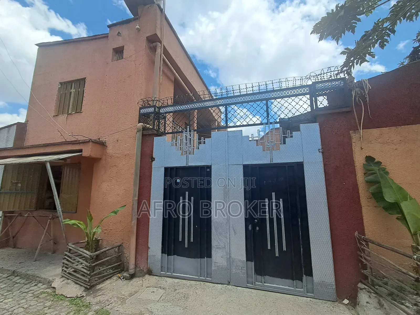 Furnished 5bdrm House in Kaliyy, Akaky Kaliti for sale