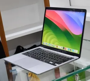 New Laptop Apple MacBook Pro 2020 8GB Intel Core i5 SSD 256GB